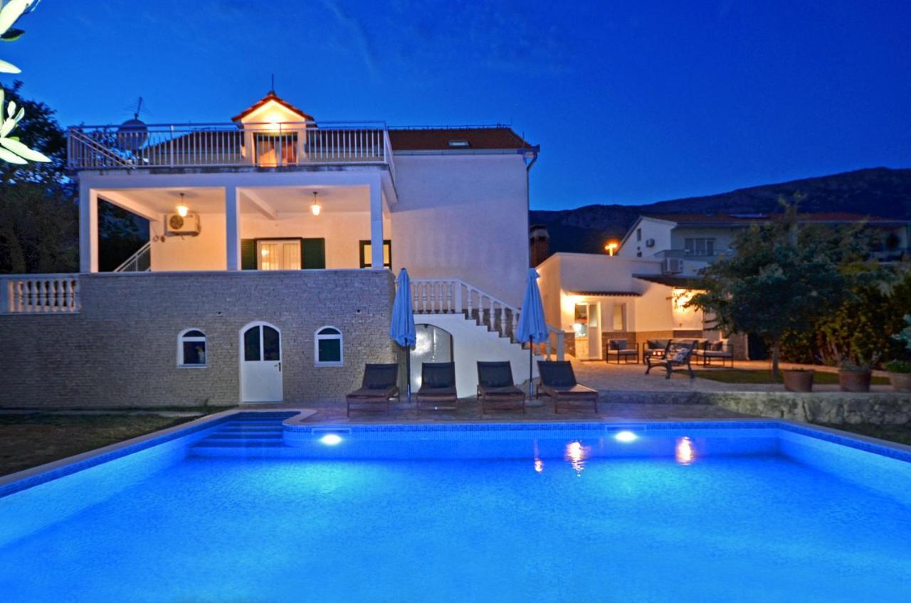 Holiday Home Nevera Kastela Exterior photo
